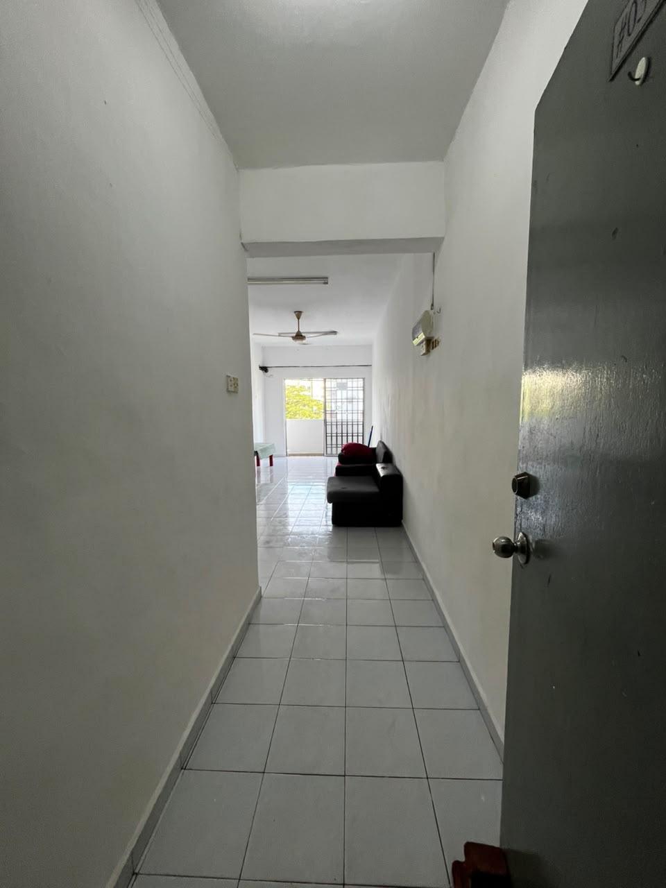 Sri Kenari Tampoi